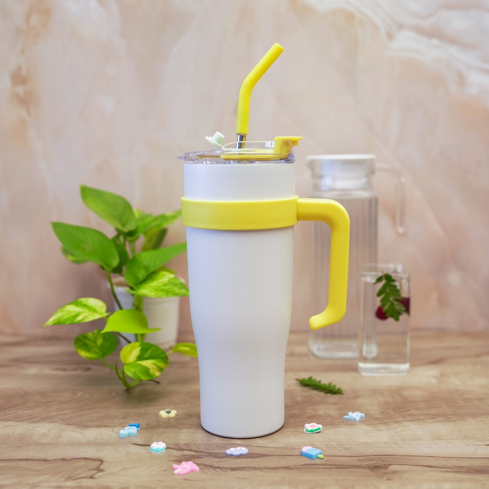 DSC08383-scaled-1.jpg SHINING YELLOW TUMBLER WITH STICKER - Image 1