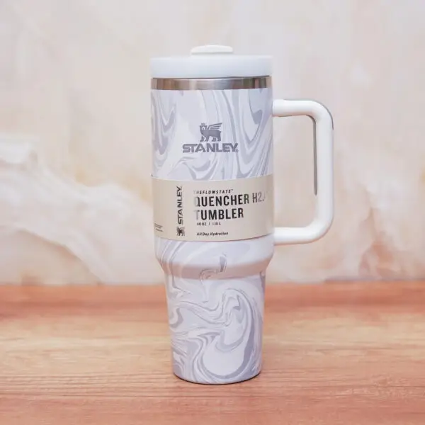 Polar Swirl Stanley tumbler - The Quencher H2.O FlowState™ Tumbler